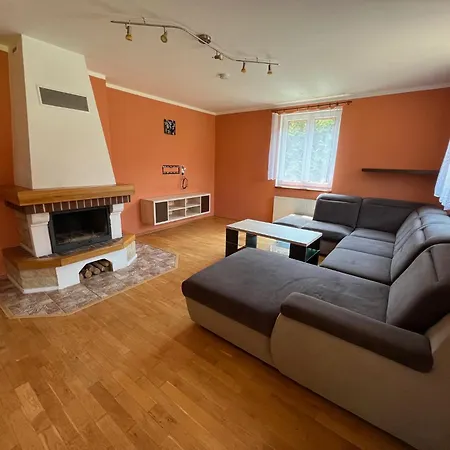 V Nalzovicich ヴィラ