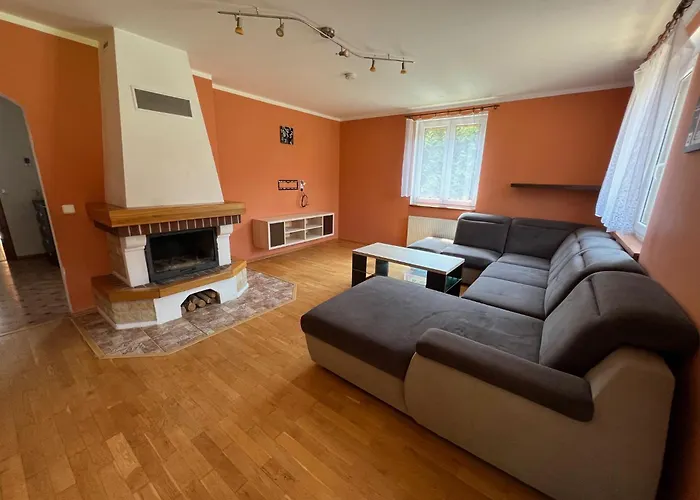 V Nalzovicich 빌라